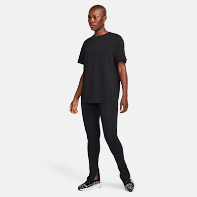 (取寄) ナイキ レディース ワン リラックスド-フィット ドライ-フィット トップ Nike women One Relaxed Dri-fit Top Black/Dark Smoke Grey Nike One Relaxed Women's Dri-FIT Short-Sleeve Top. Nike CA
